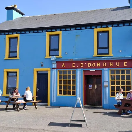 Dolphin Watch Дом отдыха